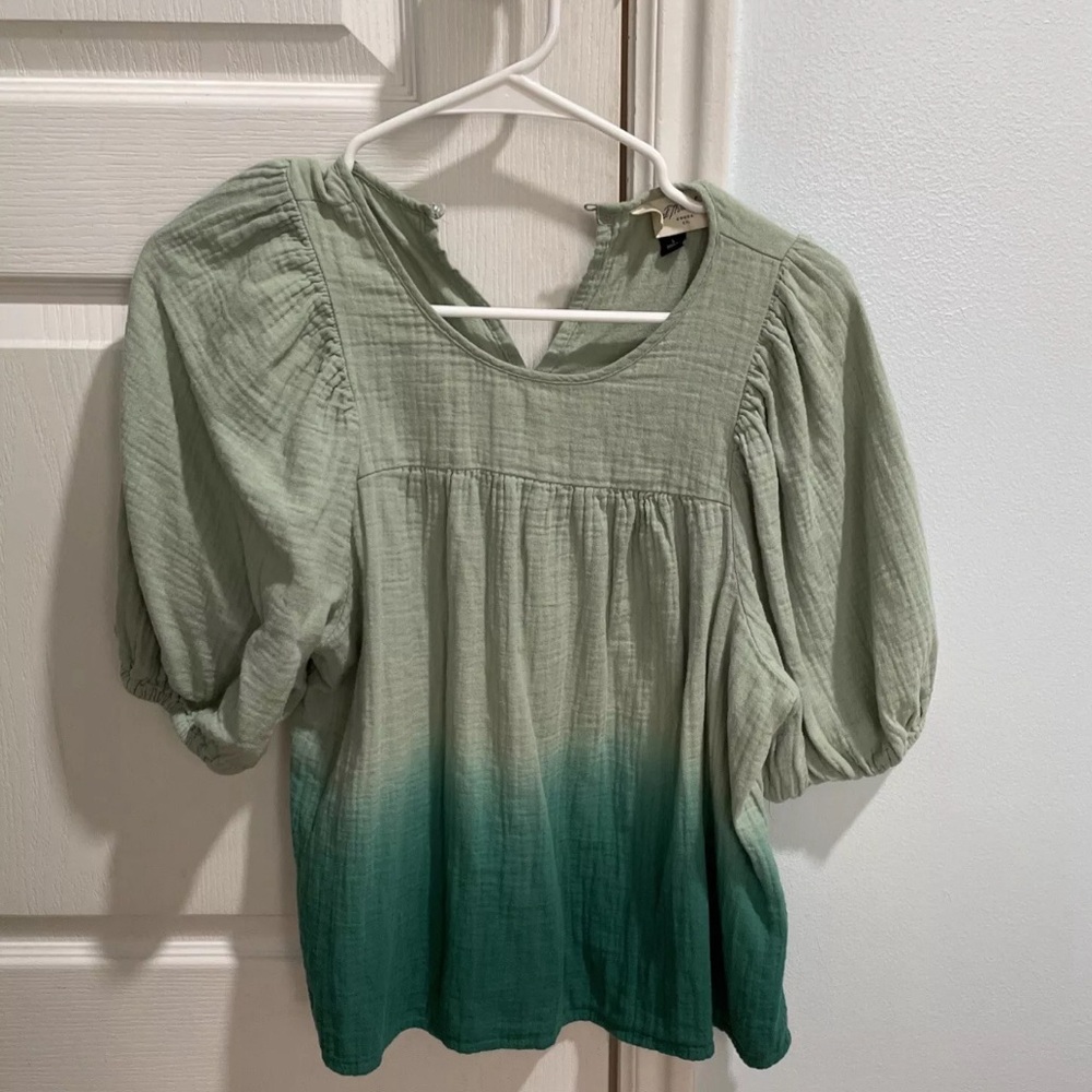 Universal Thread Eyelet Puff Sleeve Ombre Top